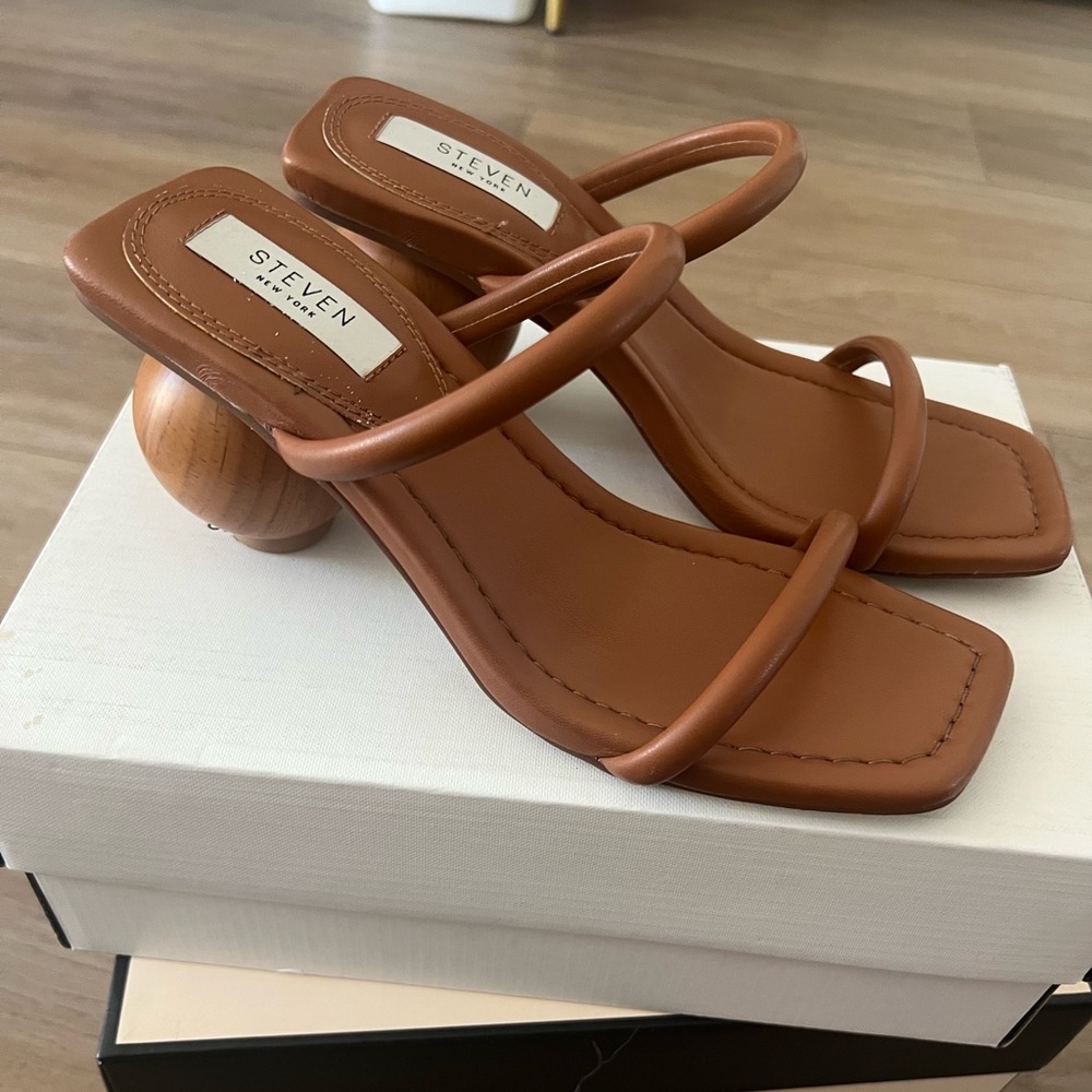 Steven New York tan strappy sandals heels